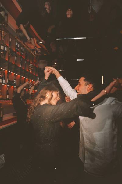 Une soirée entre amis sur Paris ? Restaurant le PALAIS17 près de la porte de Clichy 